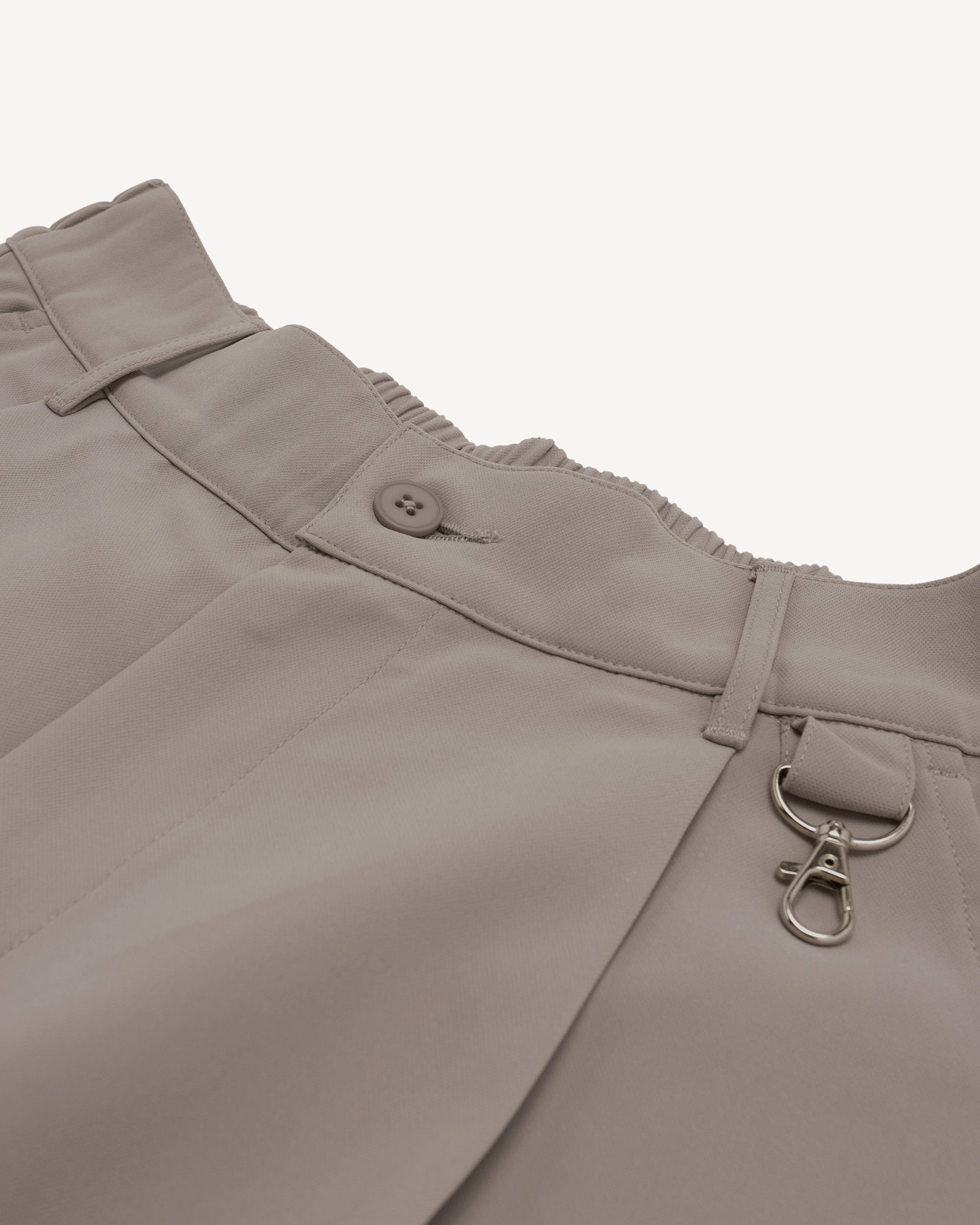 Calculus Baggy Pleated Shorts