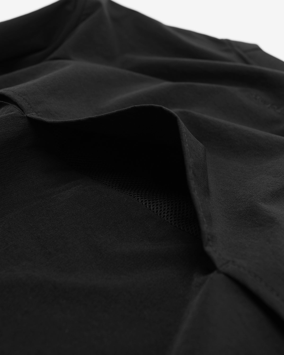 Swing Nylon Popover